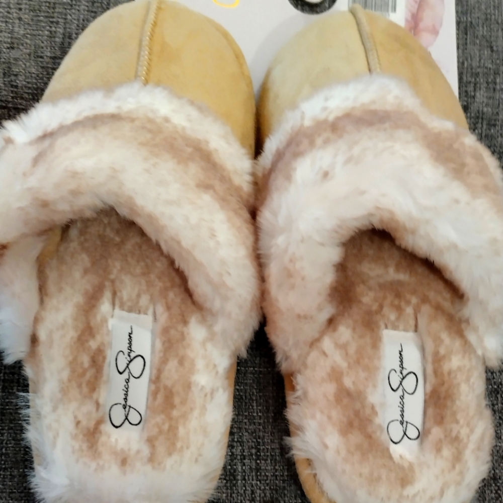 Jessica Simpson slippers